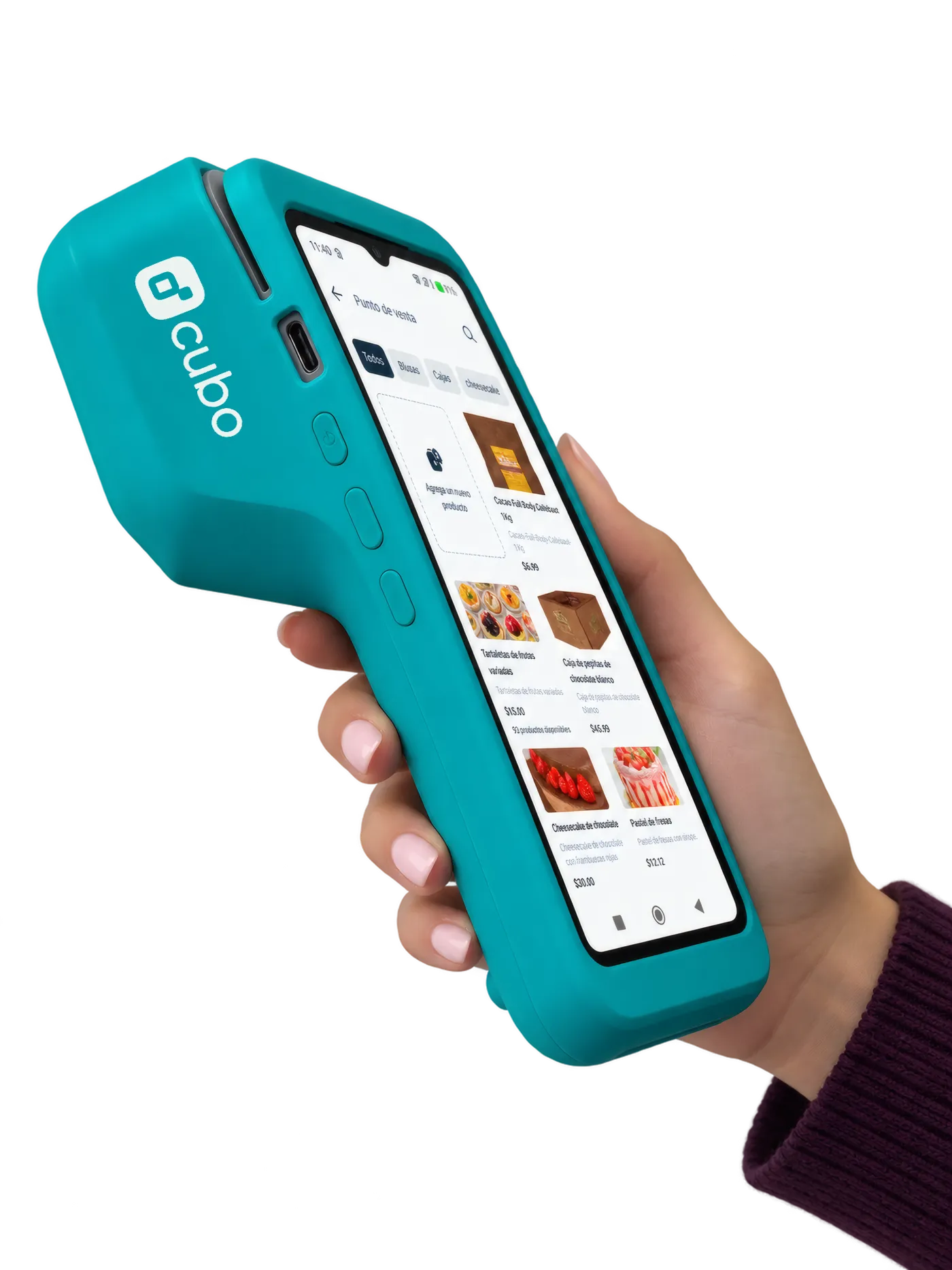 Una mano sostiene Cubo Más con el catálogo de productos del Punto de Venta en pantalla